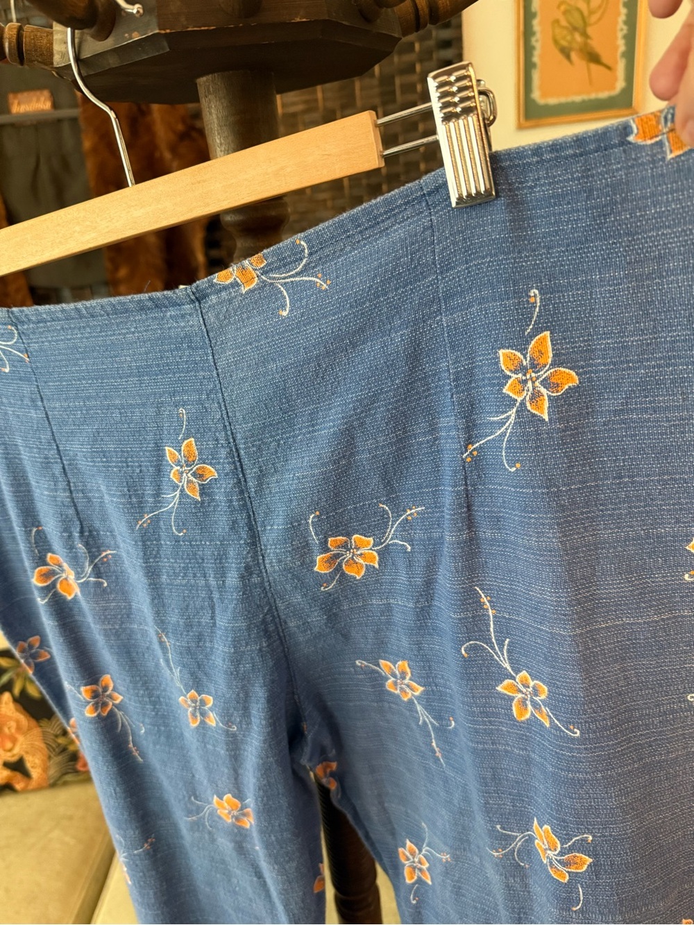 ๐บ Vintage KUN Batik Blue Floral Cropped Pants Pull-On Tie Waist - Picture 5 of 7